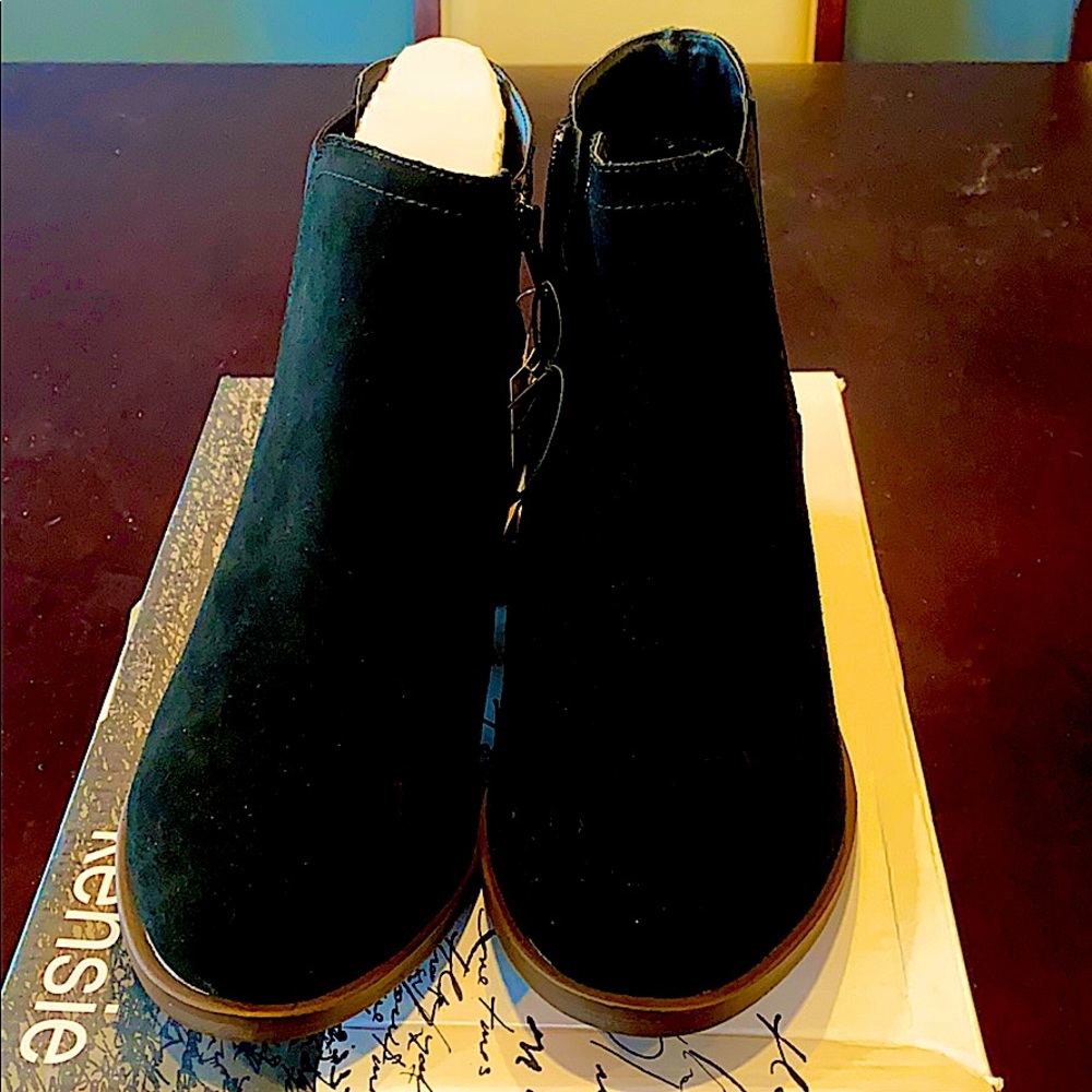 Ladies Boots
